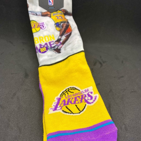 Lebron James Lakers Stance socks NWT - Picture 1 of 4